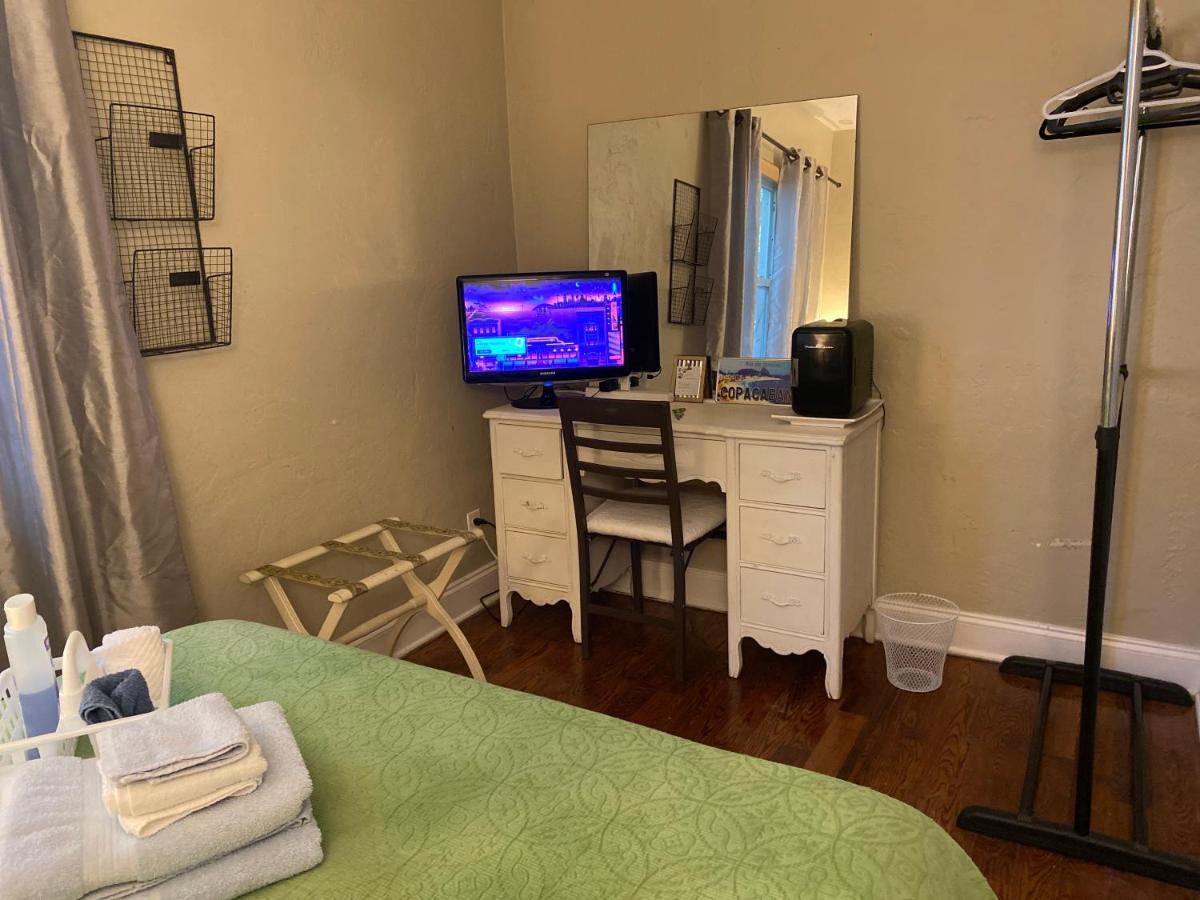 הוליווד Villa Olivia Guest Rooms מראה חיצוני תמונה